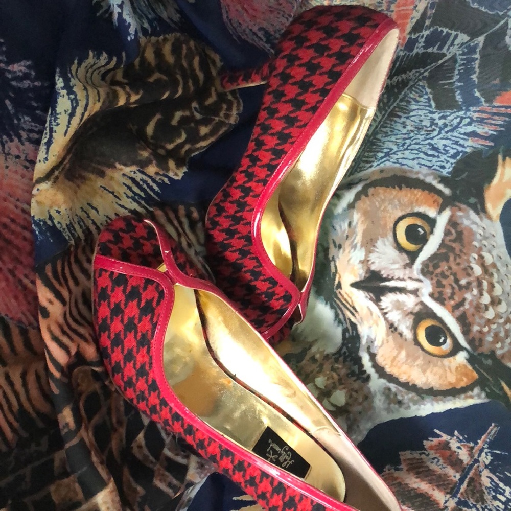 Herringbone red and black peep toe 4” heels